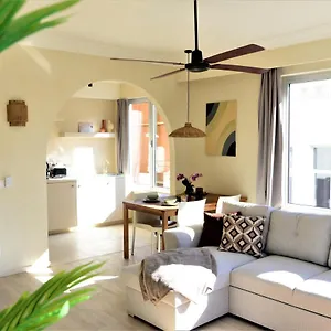  Vakantiehuis Downtown Spacious 2bdr 2